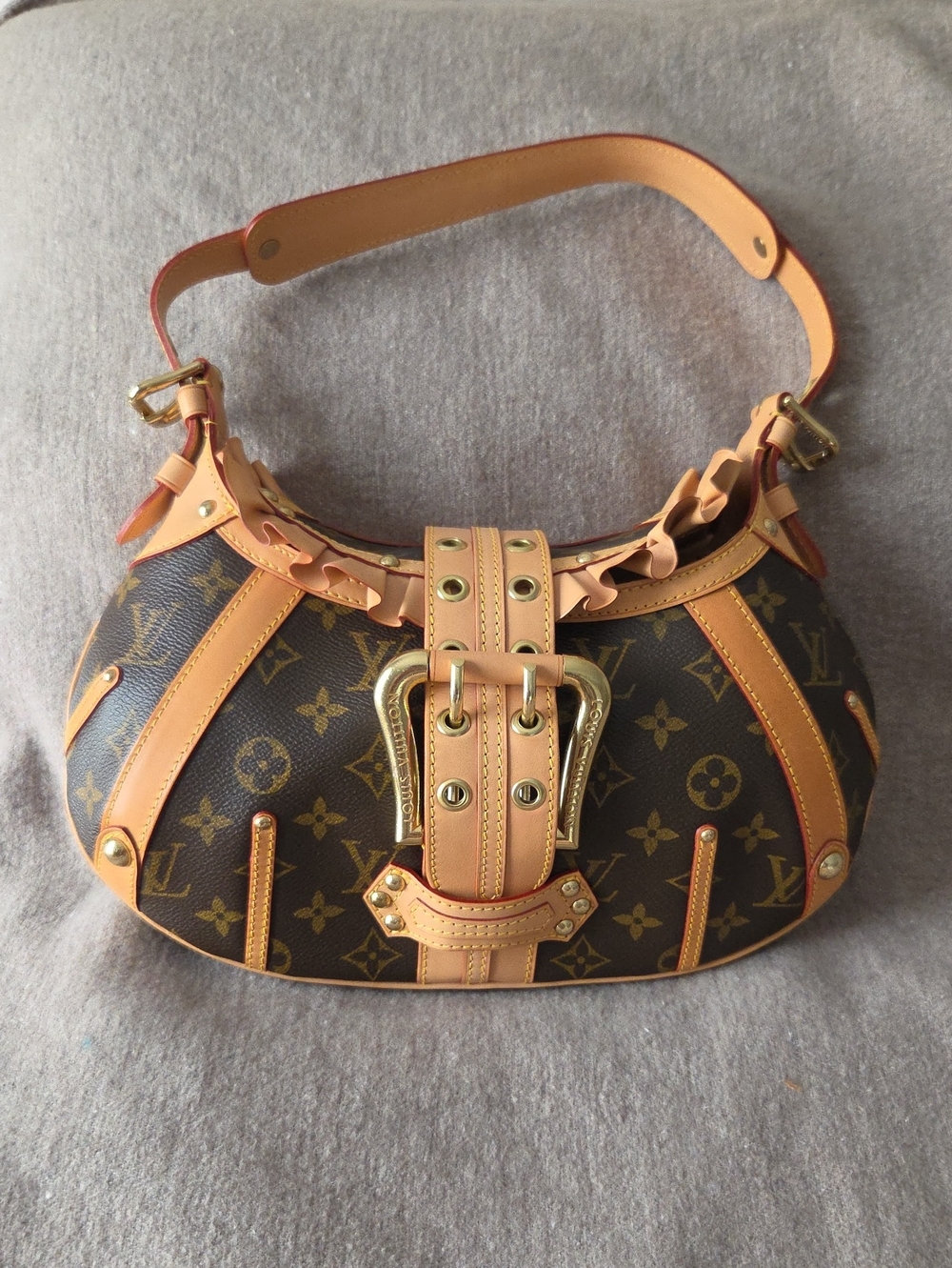 Louis Vuitton Brown Monogram Canvas Shoulder Bag with Natural Vachetta Trim